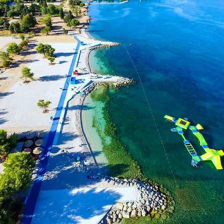 Lorber House Stinjan Апартаменти *