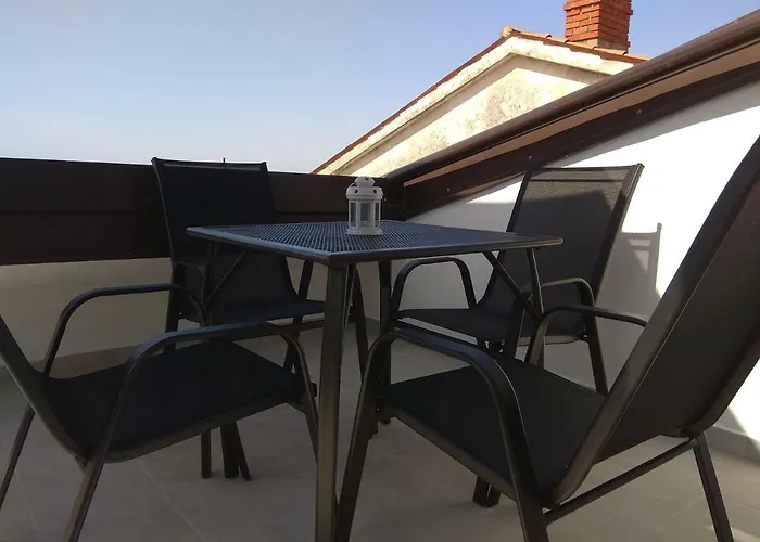 Lorber House Stinjan Апартаменты *