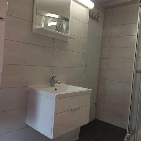 Lorber House Stinjan Pola