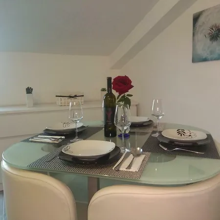 Lorber House Stinjan Pola