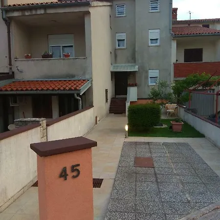 Lorber House Stinjan *